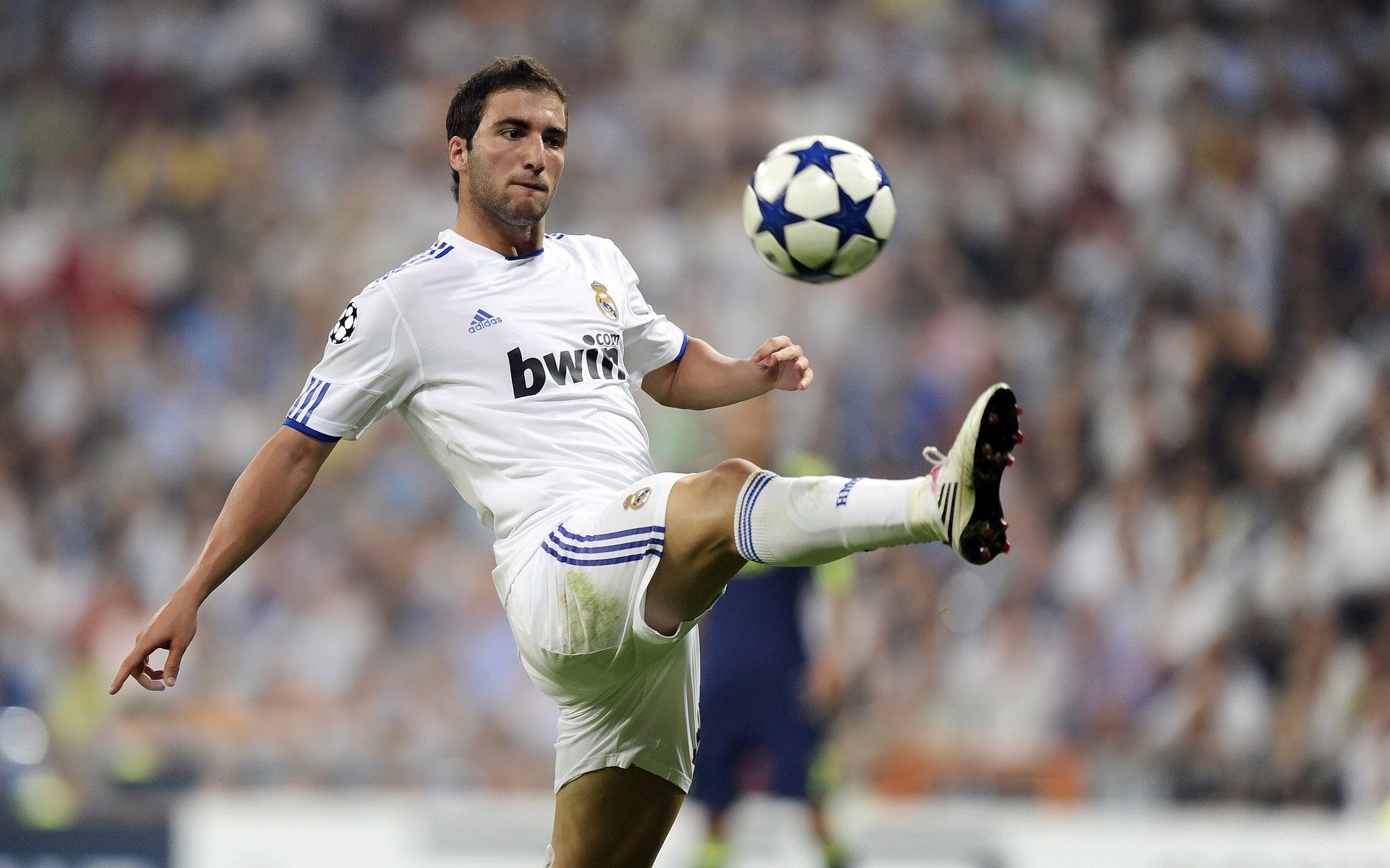 欧洲杯决赛复盘,西班牙幕后操盘手德布劳内,如何用智慧撕碎英格兰防线?