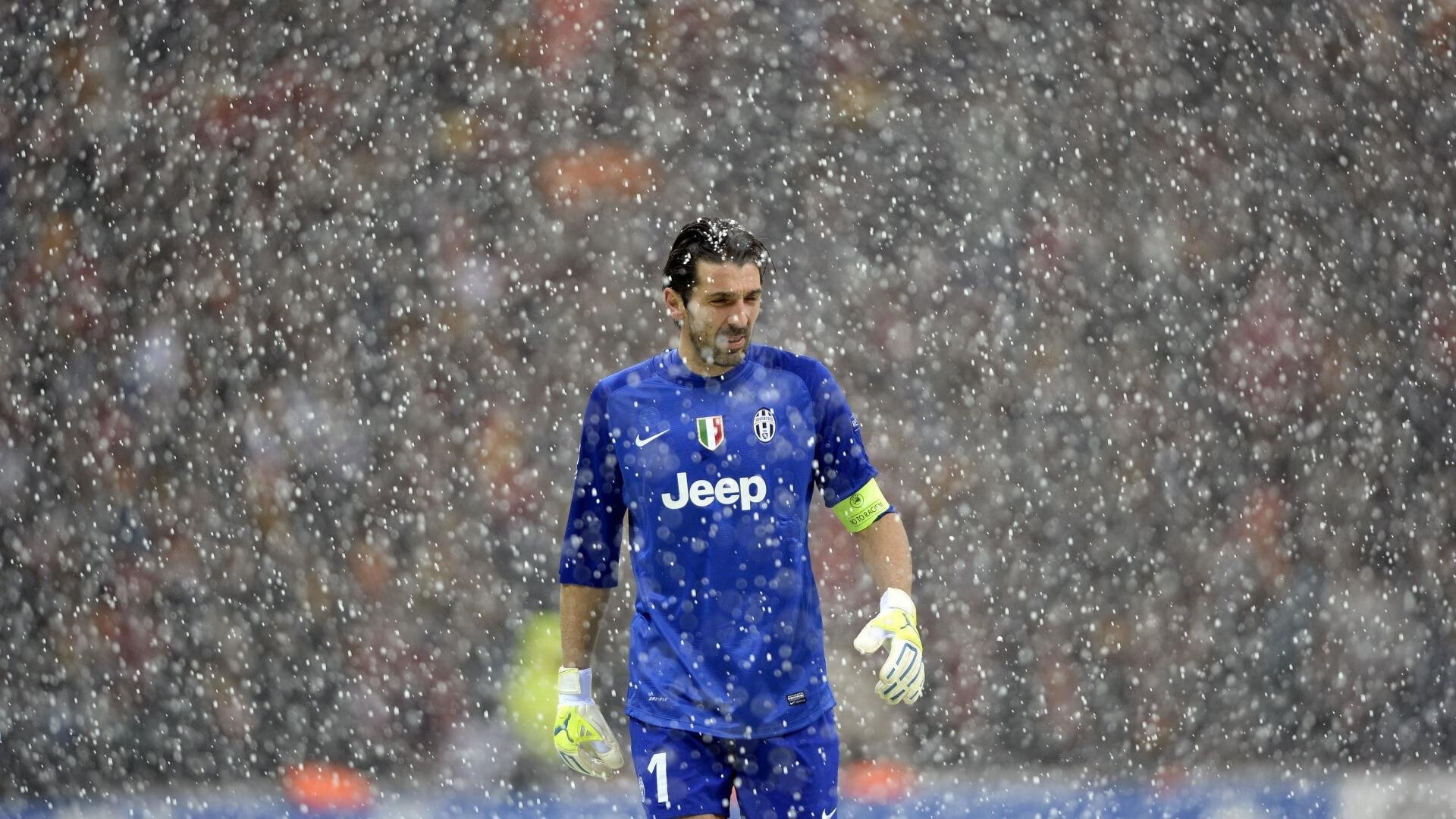 开云体育APP下载-数据屠夫！莱万全面爆炸，克罗地亚被一人之力碾压