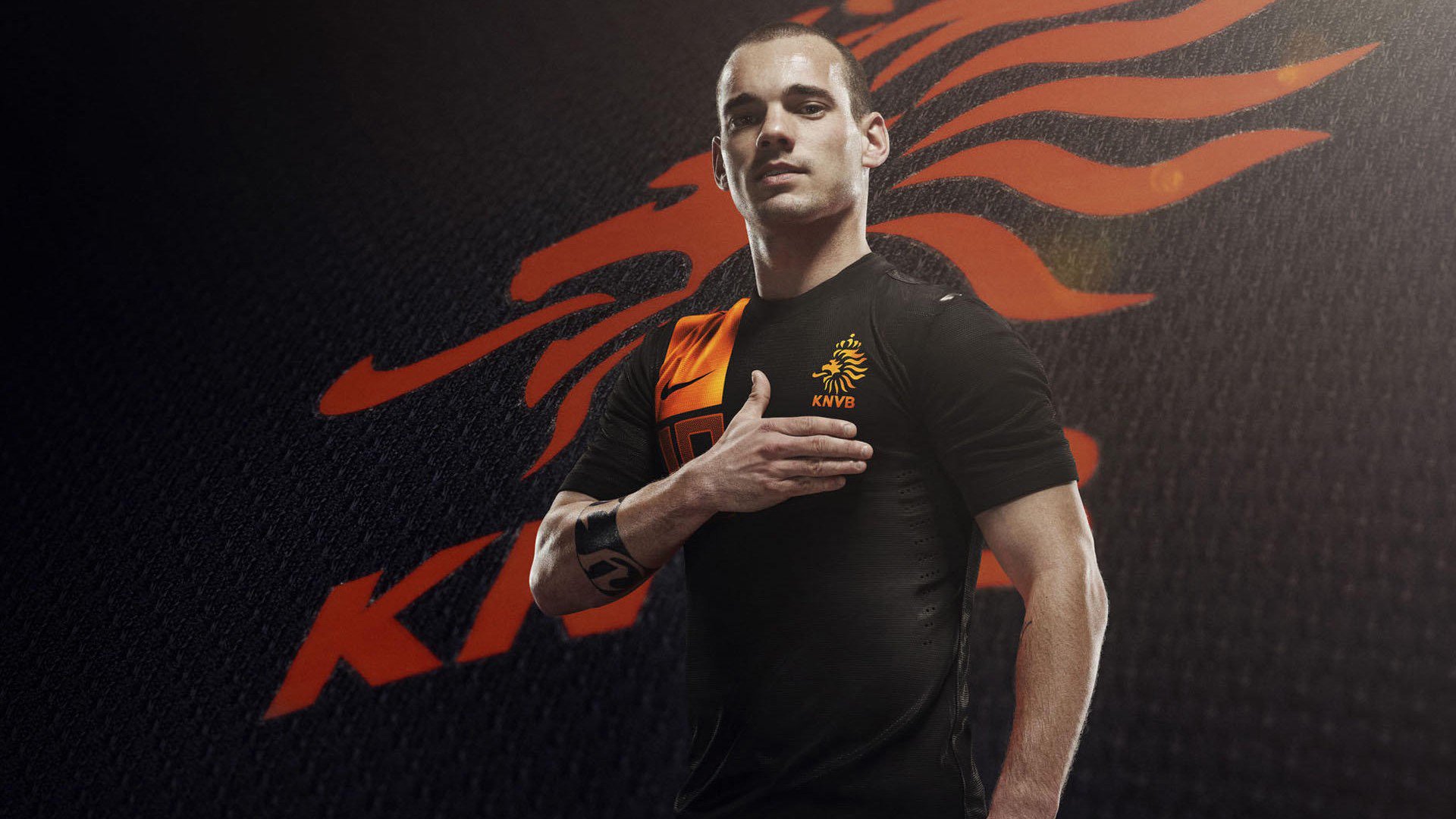 索伯引擎逆袭魔鬼弯角！特奥惊世超越锁定年度车手总冠军，这一夜谁配称王？